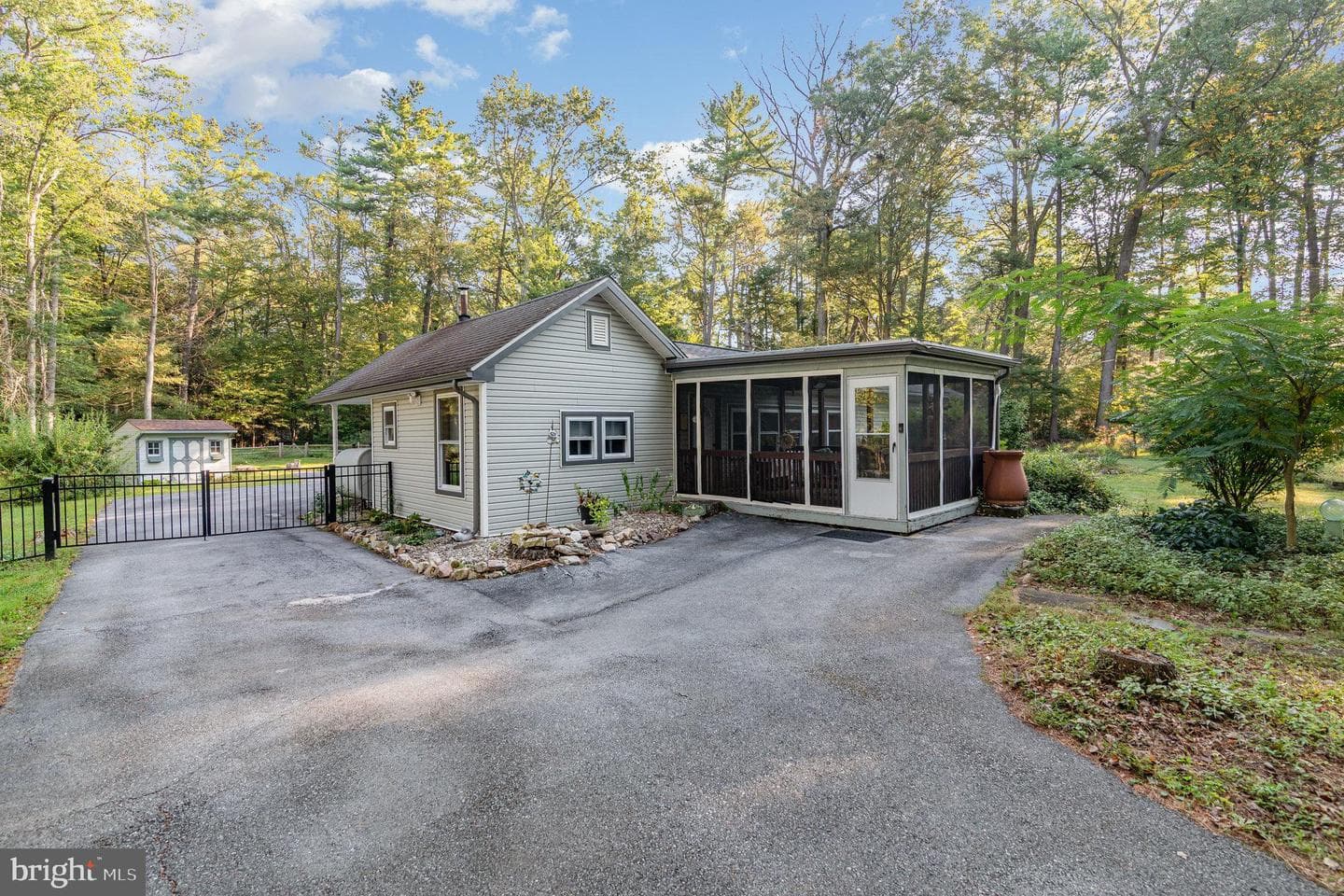 1649 Mountain Road photo 25