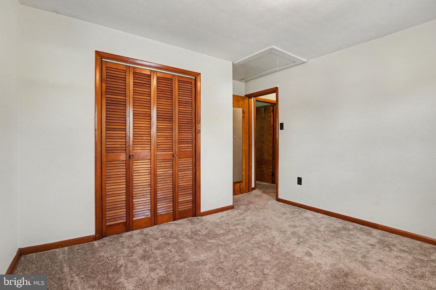1252 Barley Corn Square photo 15