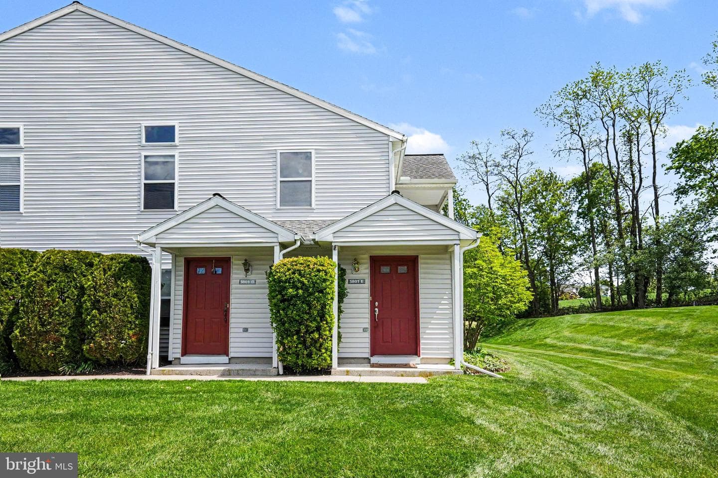 5801 Hidden Lake Drive #E photo 16