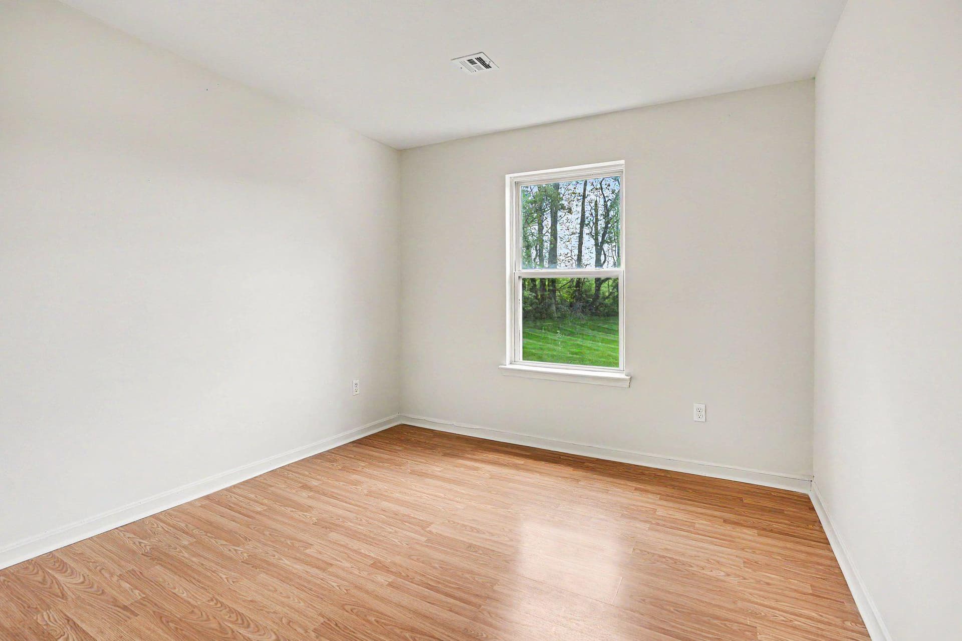 5801 Hidden Lake Drive #E photo 9
