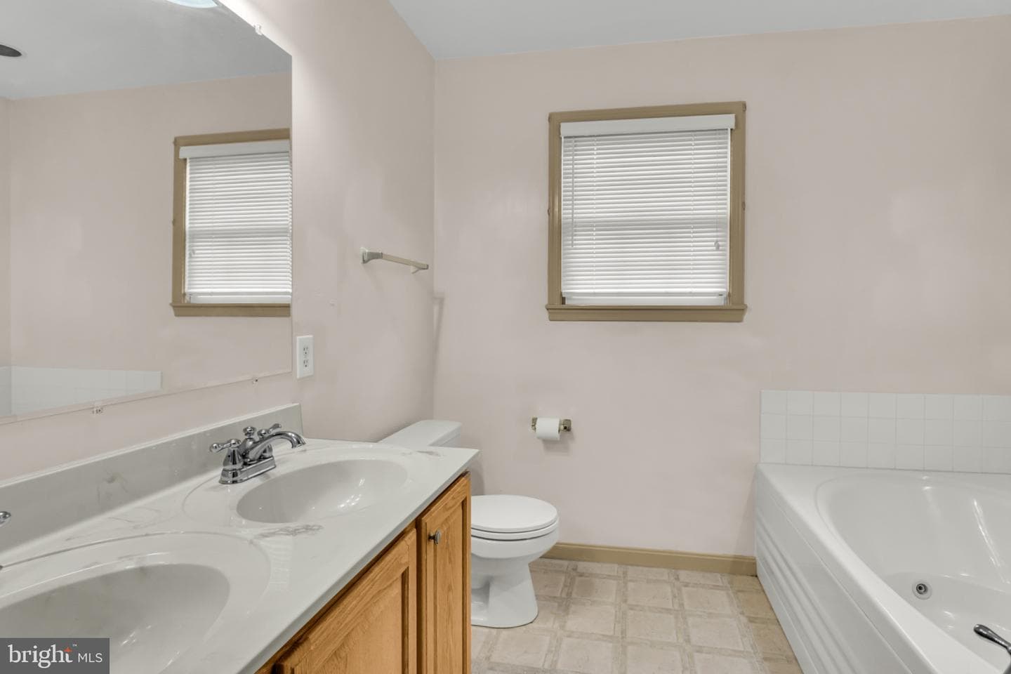 6355 Chatham Glenn Way N photo 30