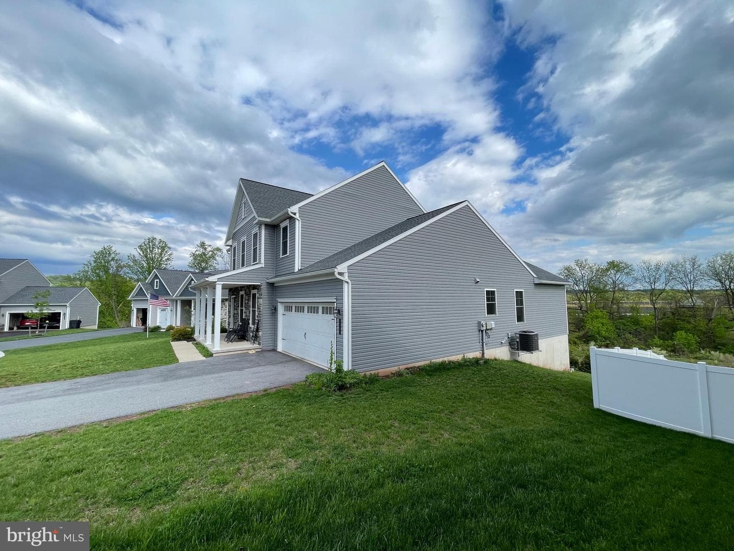 106 Tree Top Lane photo 43