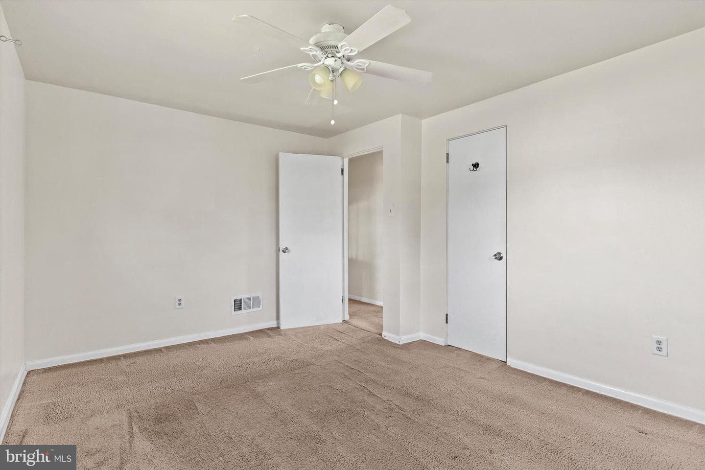 5209 Crestwood Drive photo 15