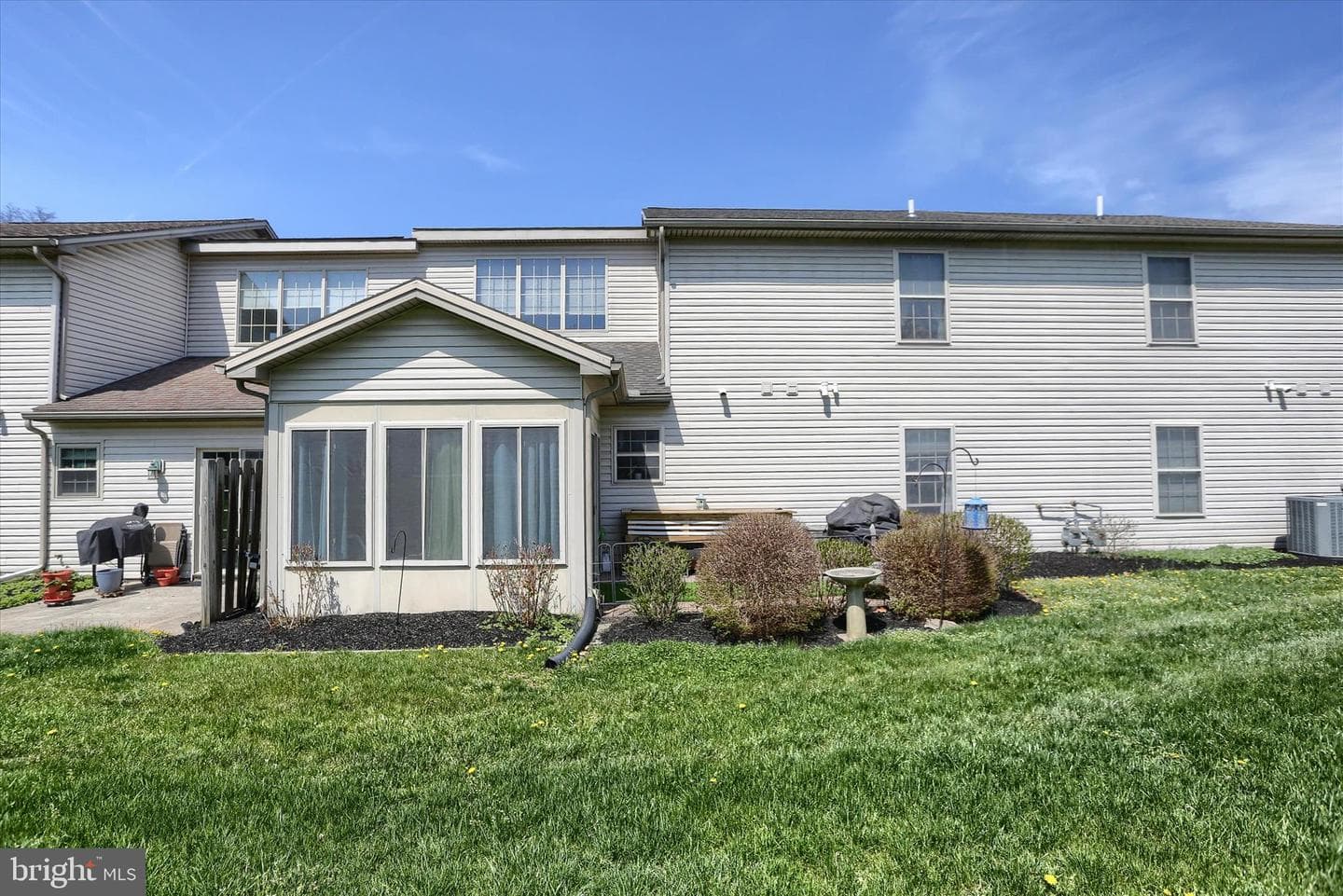 12 Edgewater Drive photo 34