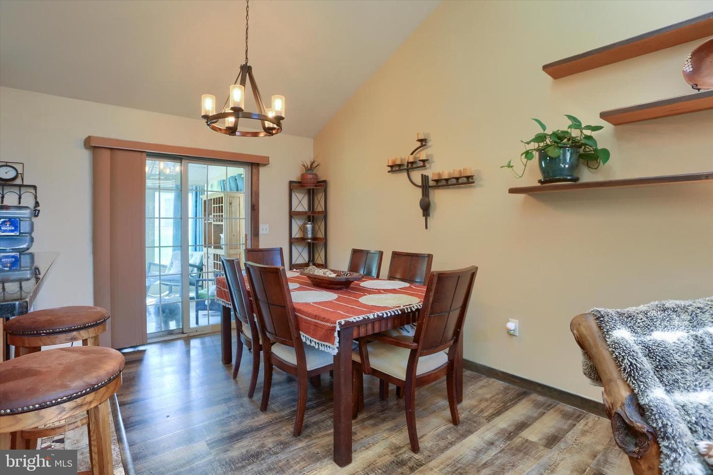 12 Edgewater Drive photo 9