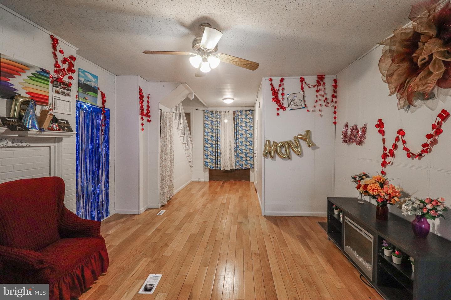 1632 Derry Street photo 8