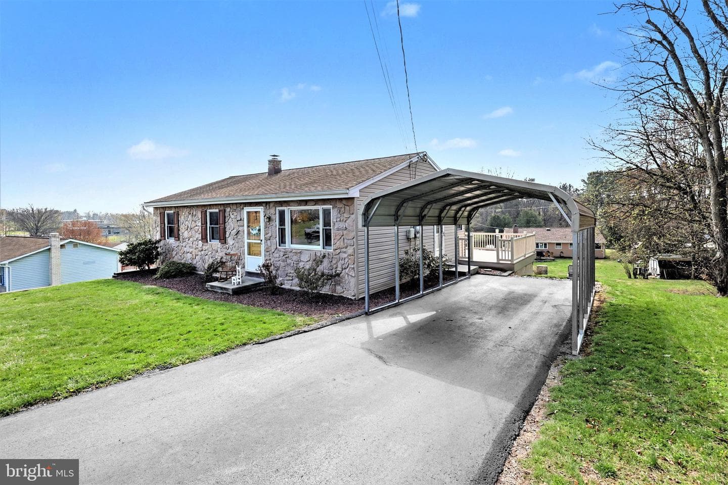 7833 Dewey Drive photo 2