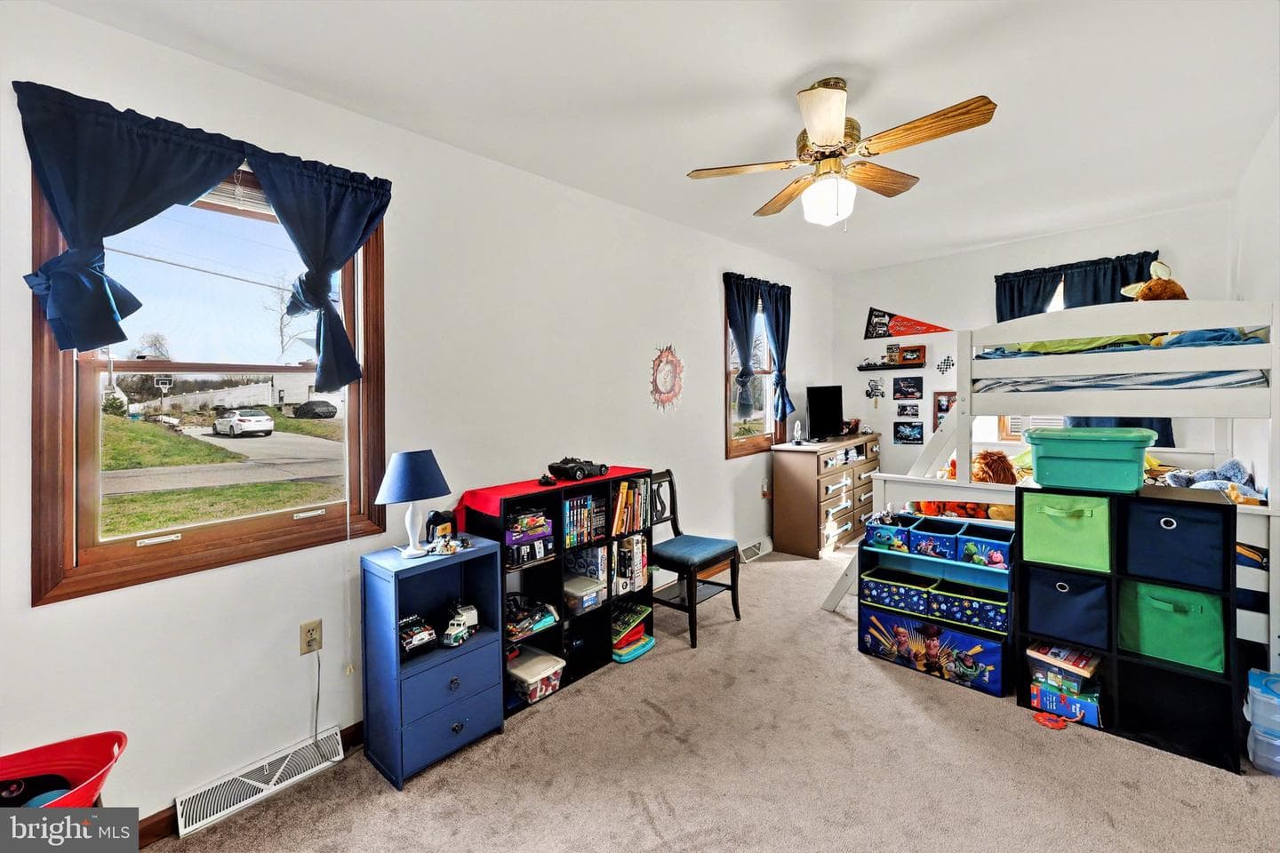 7833 Dewey Drive photo 22