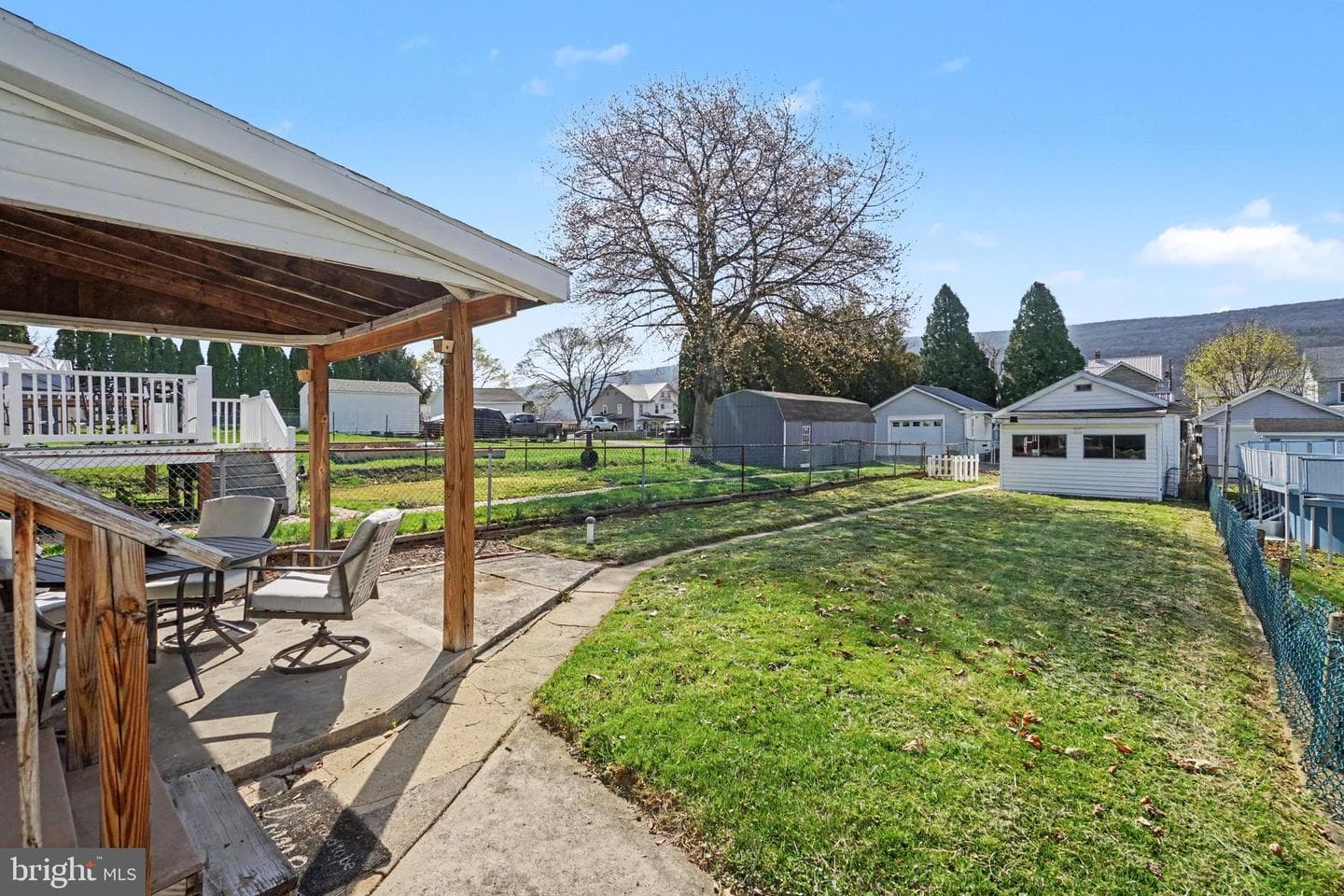 418 Elizabeth Street photo 27