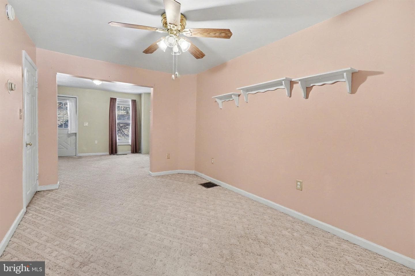 421 Catherine Street photo 3