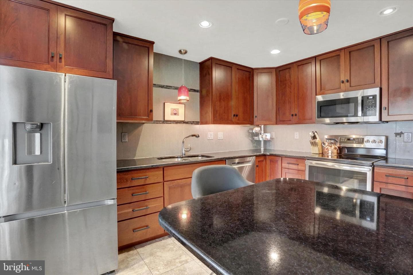 2015 Southpoint Drive photo 16