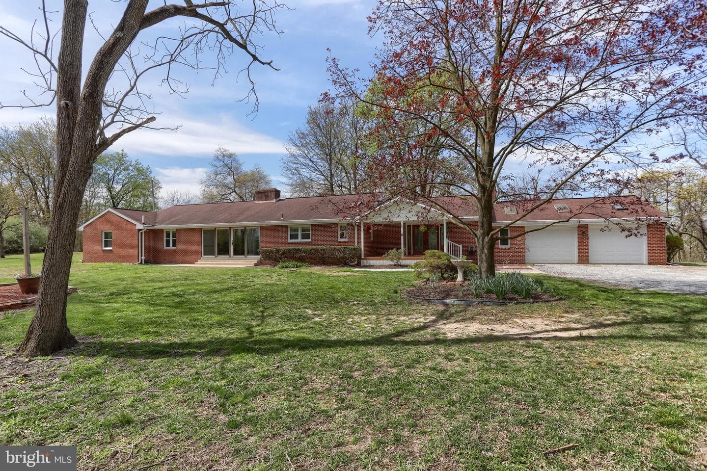 96 Schoolhouse Road photo 1