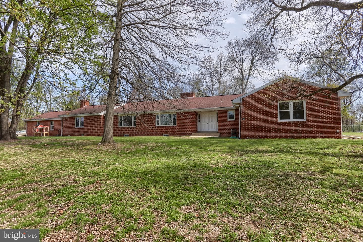 96 Schoolhouse Road photo 51