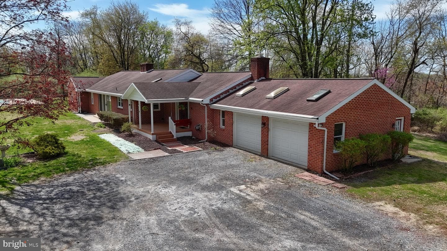 96 Schoolhouse Road photo 55