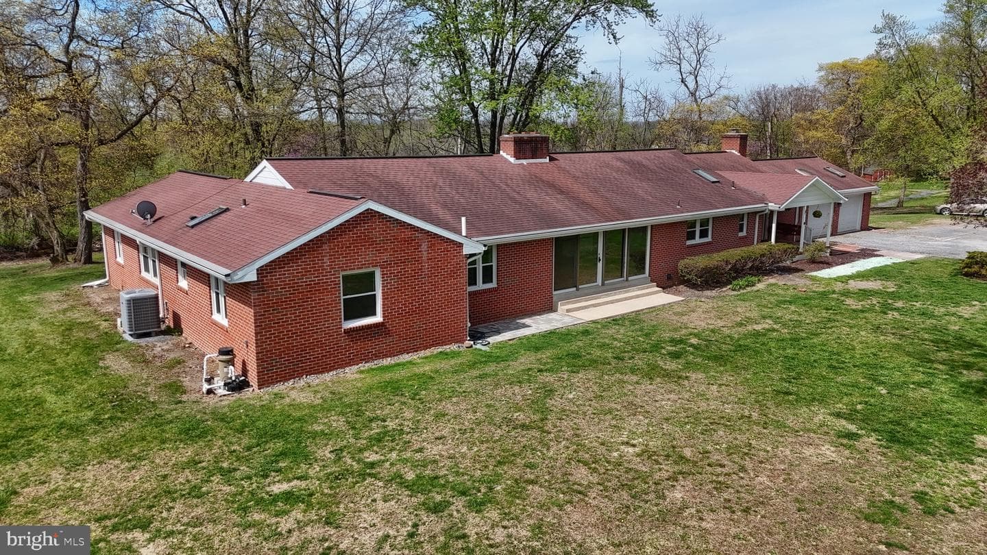 96 Schoolhouse Road photo 56