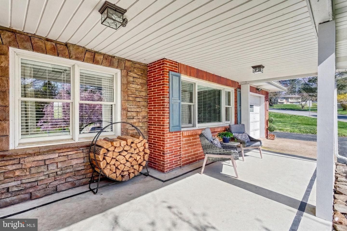 611 Garden Drive photo 6