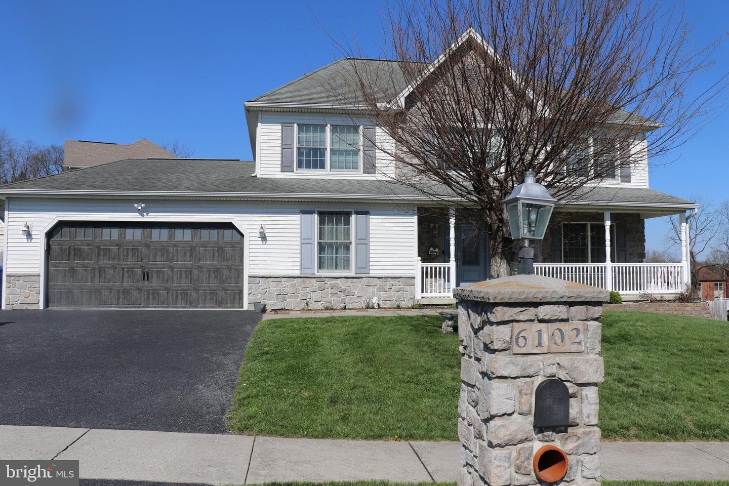 6102 Fireside Circle photo 3