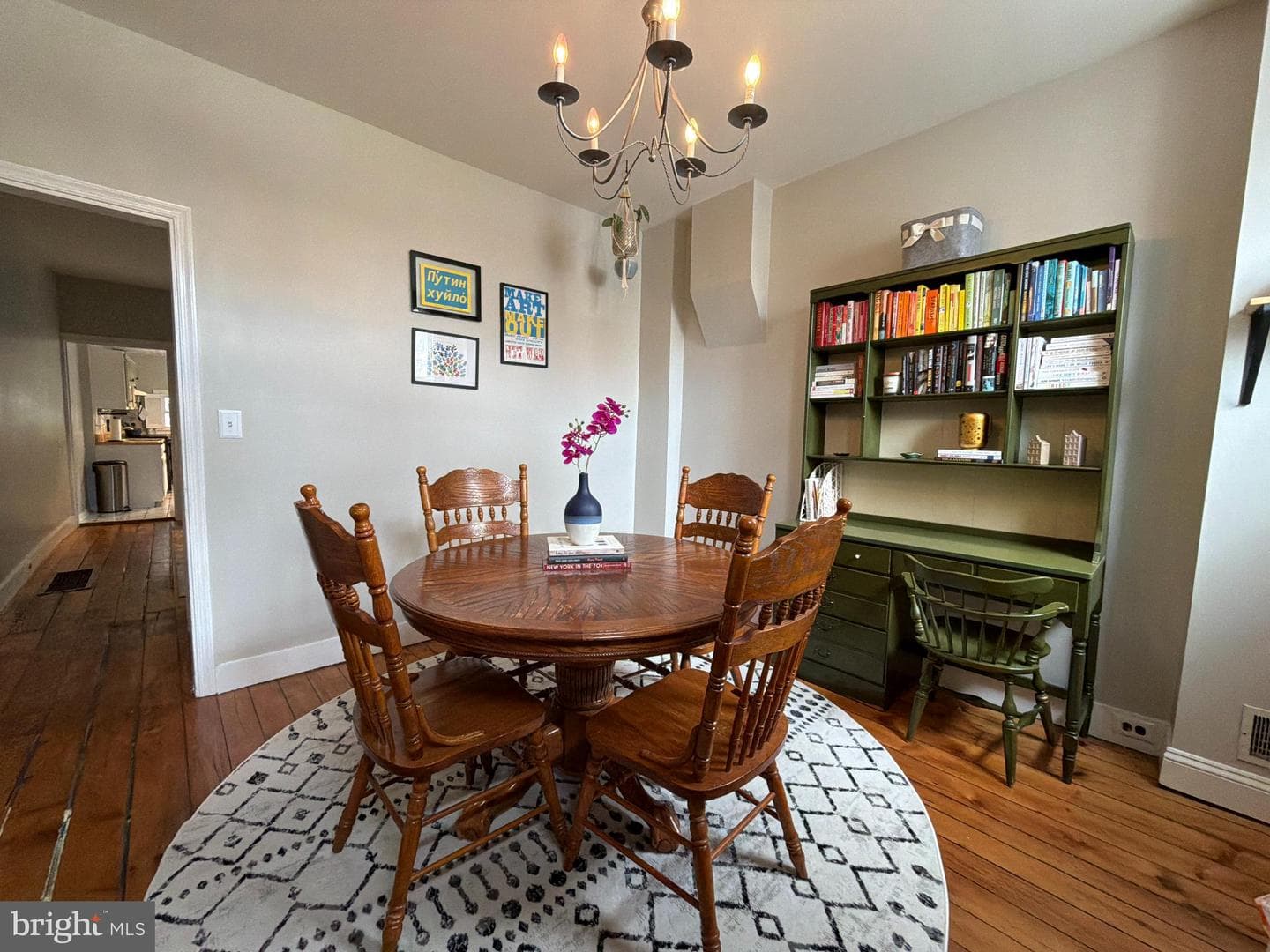 1322 Penn Street photo 2