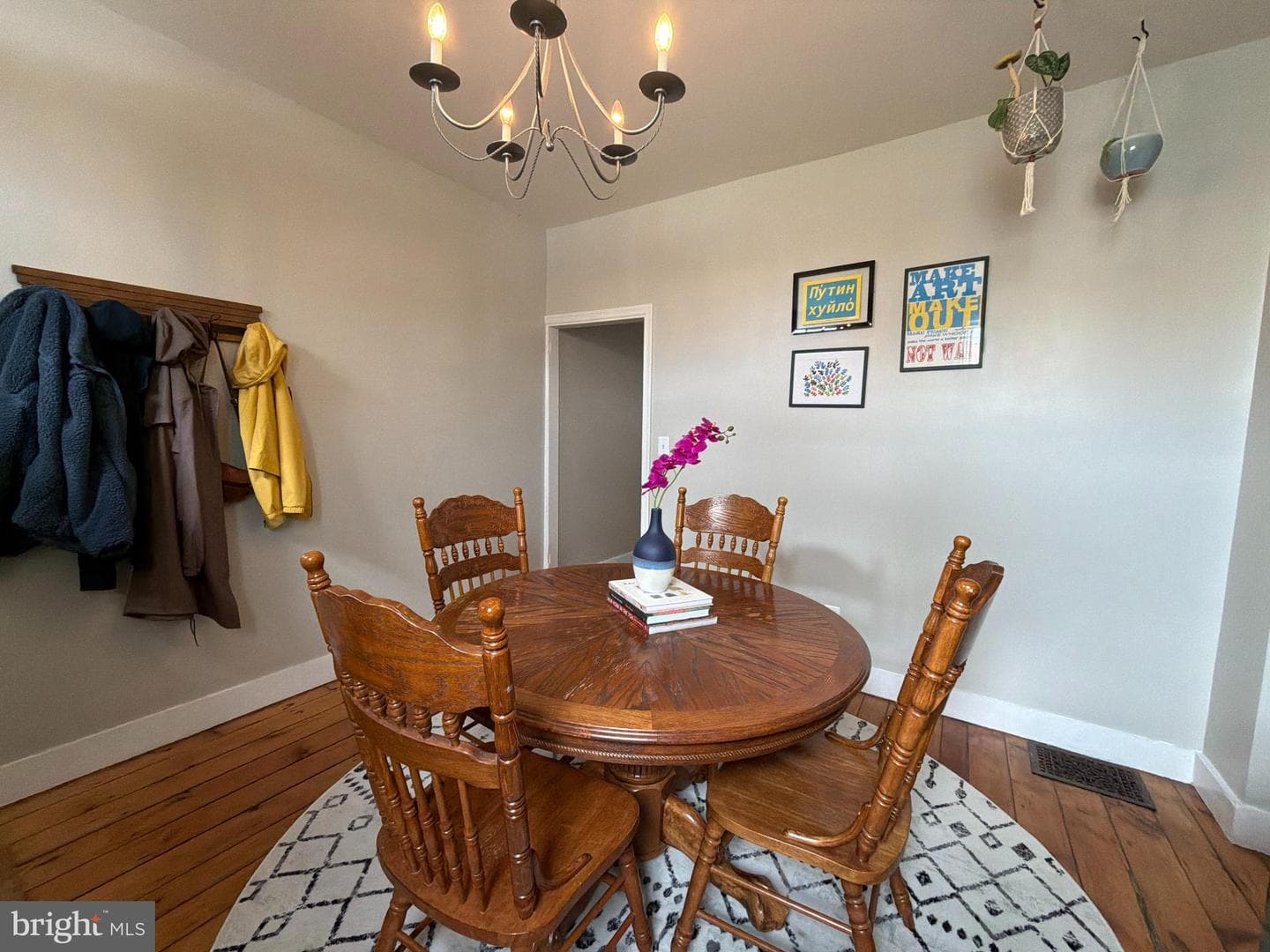 1322 Penn Street photo 3