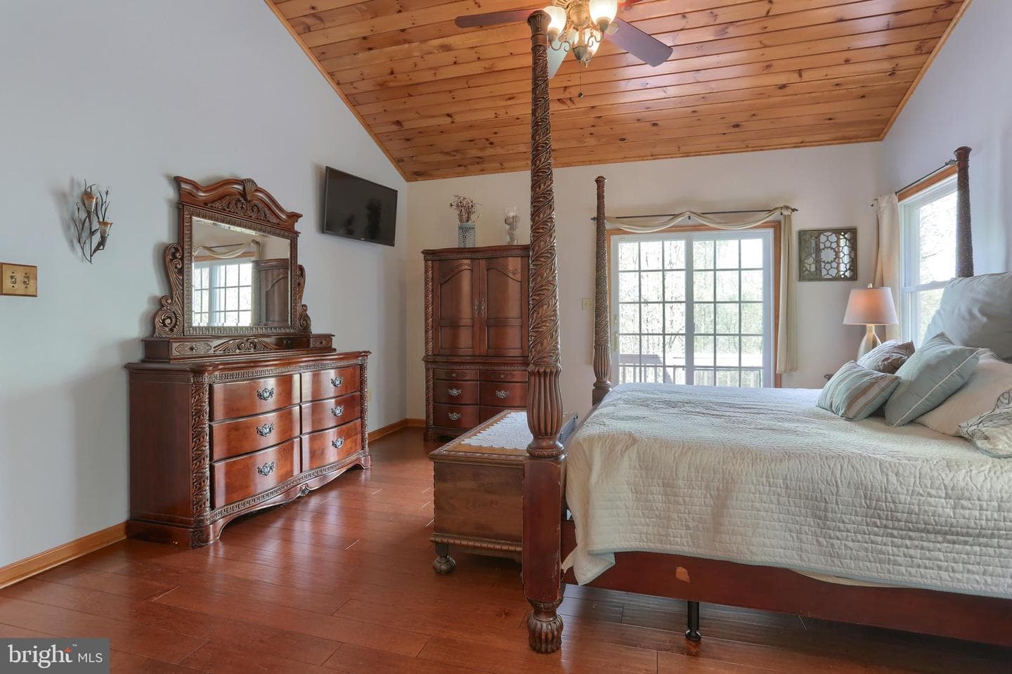 586 Blue Mountain Parkway photo 20