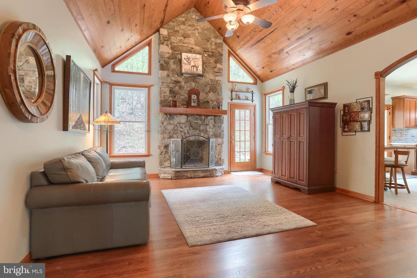 586 Blue Mountain Parkway photo 5