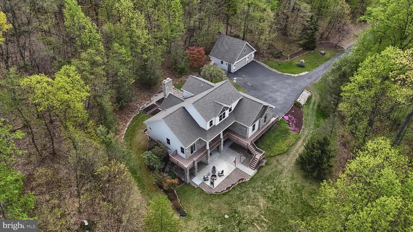586 Blue Mountain Parkway photo 50