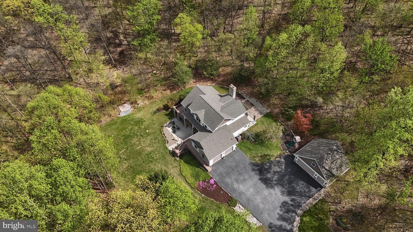 586 Blue Mountain Parkway photo 53
