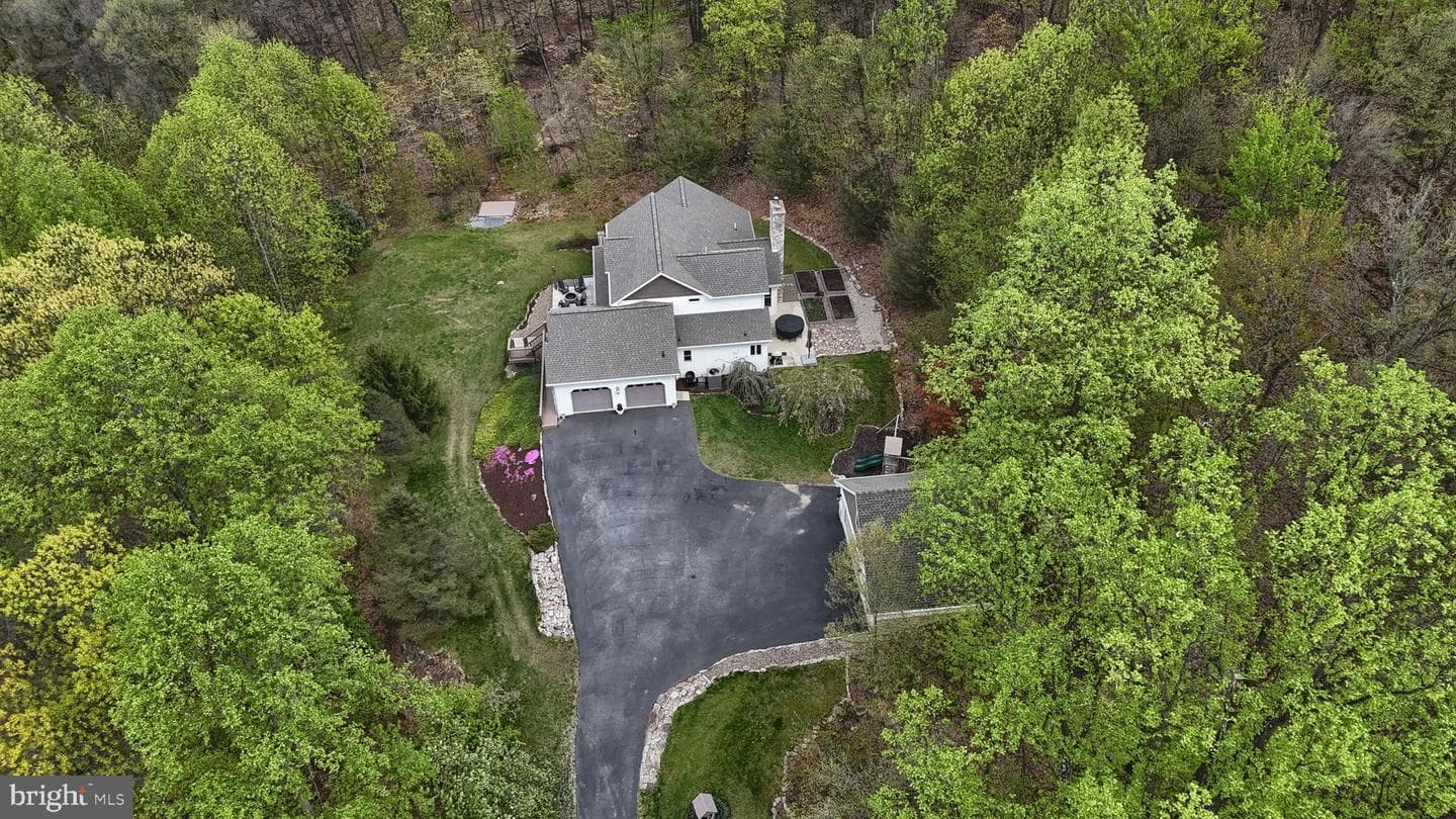 586 Blue Mountain Parkway photo 57