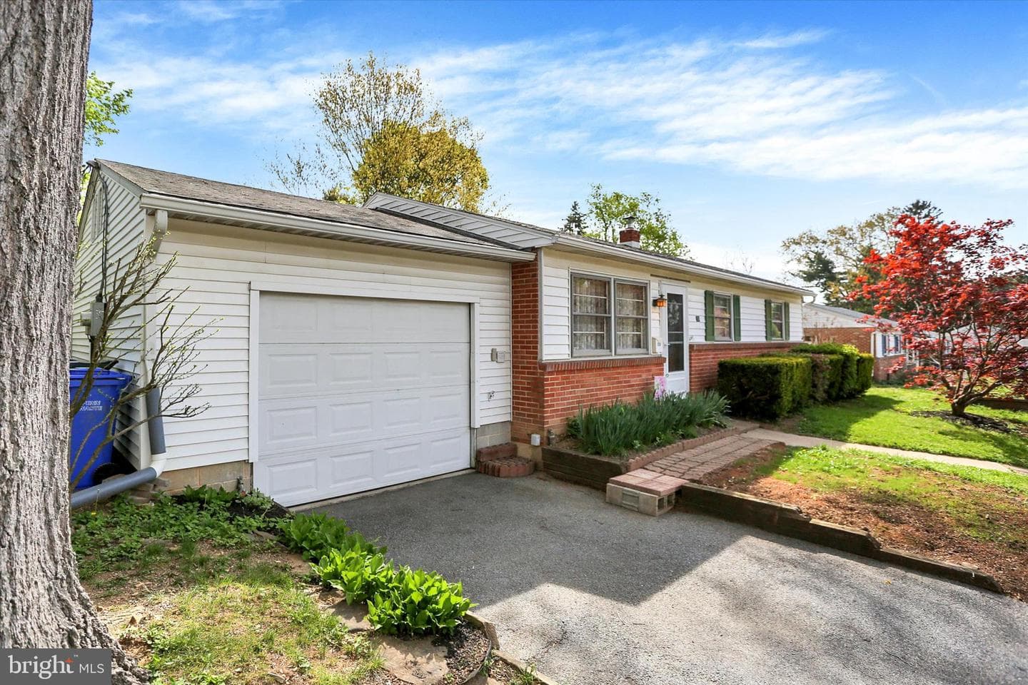124 Levan Street photo 2