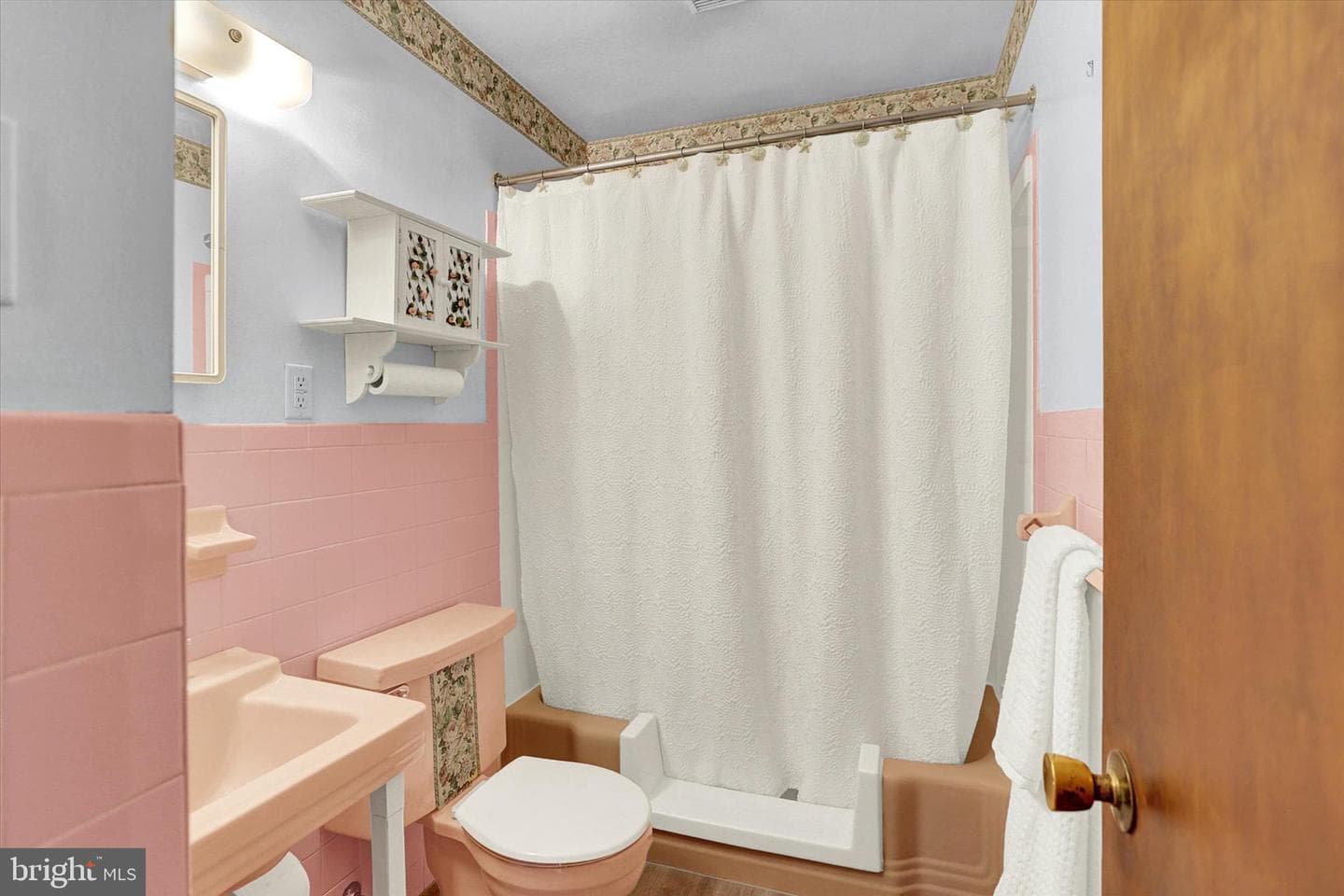 124 Levan Street photo 23