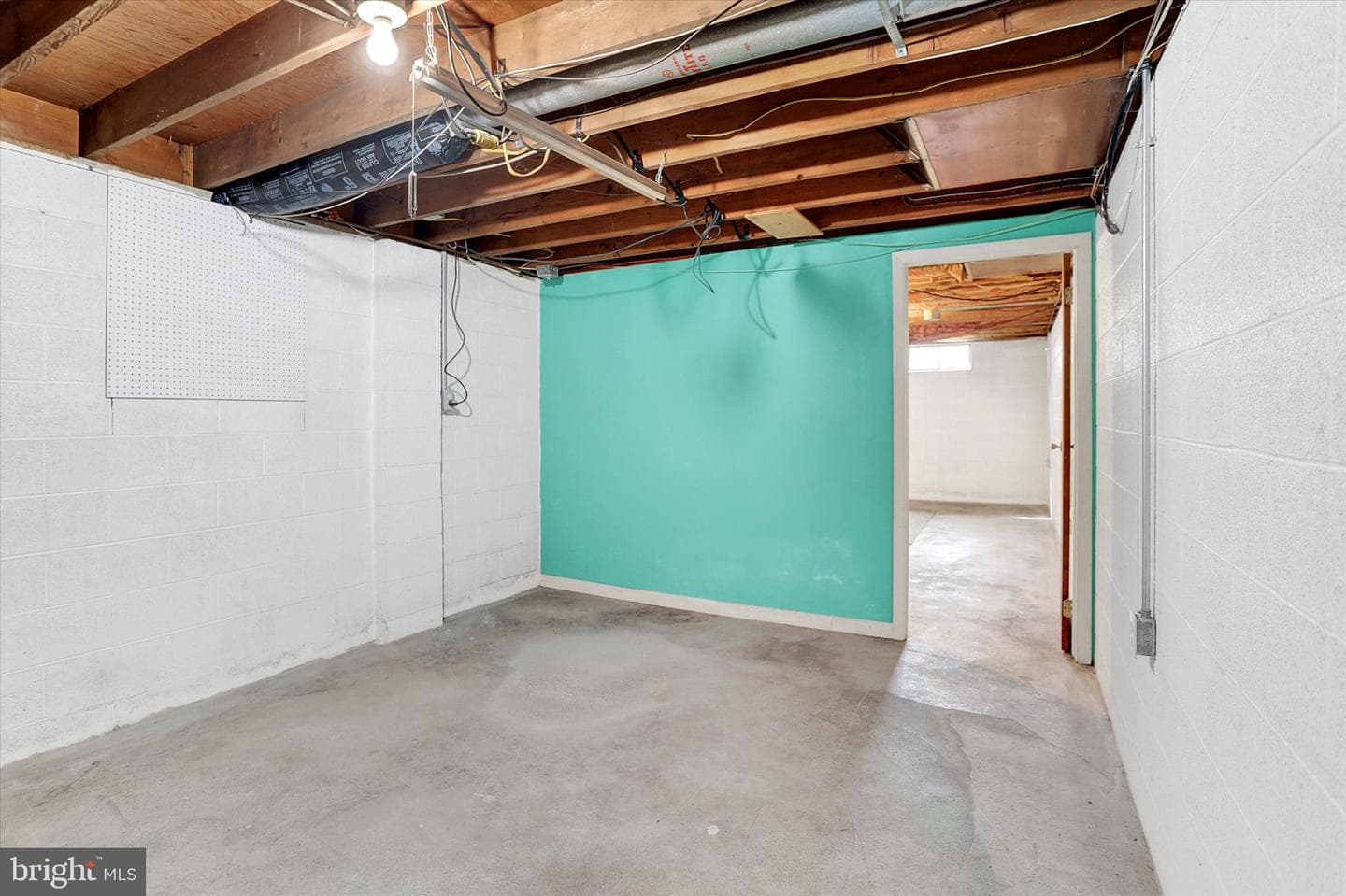124 Levan Street photo 30