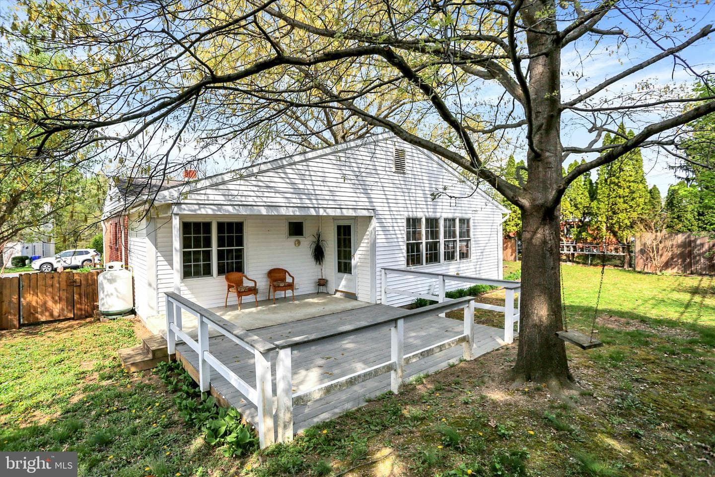 124 Levan Street photo 38
