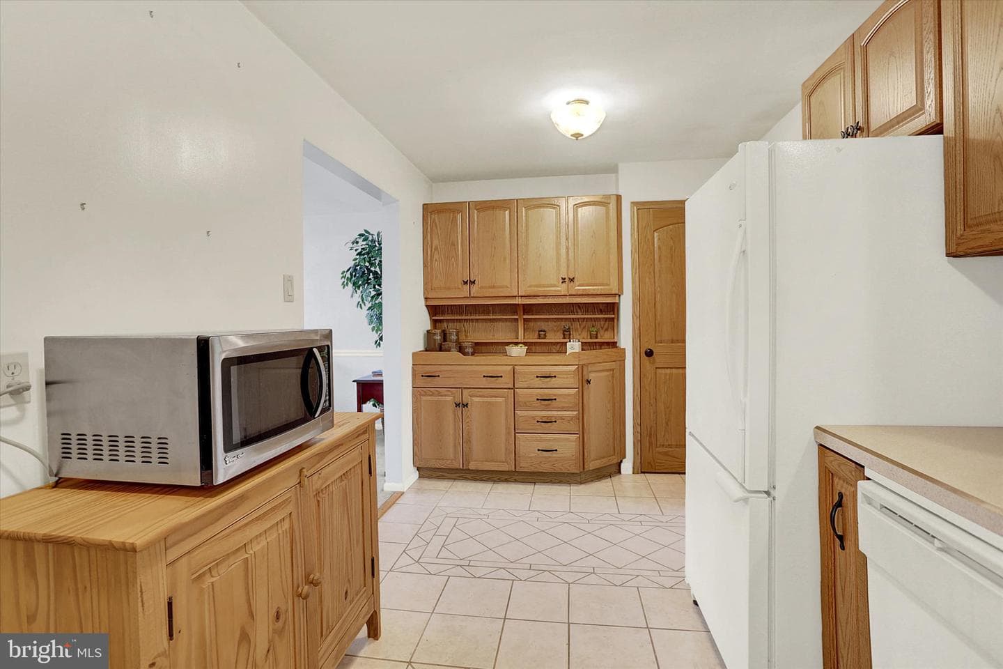 124 Levan Street photo 9