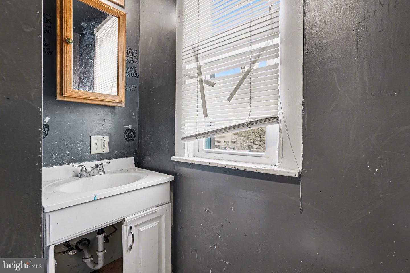 631 Dunkle Street photo 14