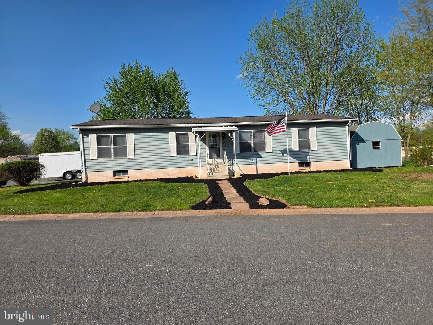 2 Rose Ave, Middletown