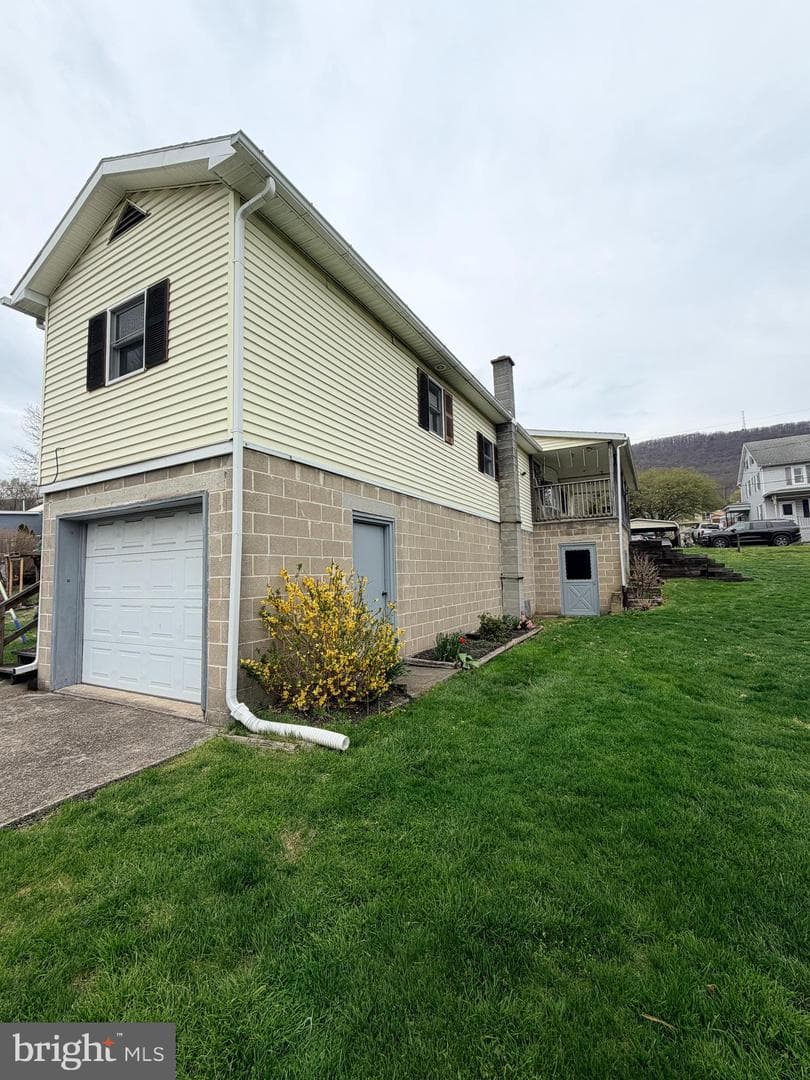 217 Oak Street