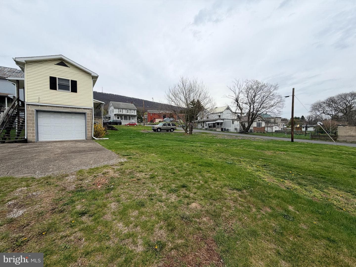 217 Oak Street photo 28