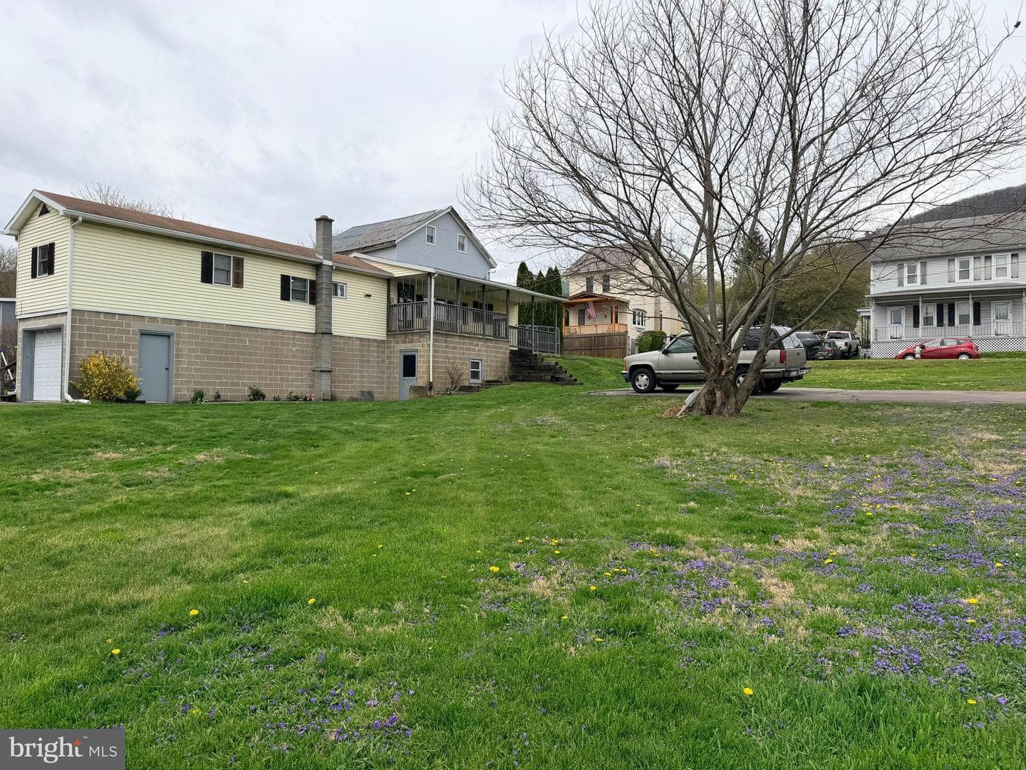 217 Oak Street photo 5