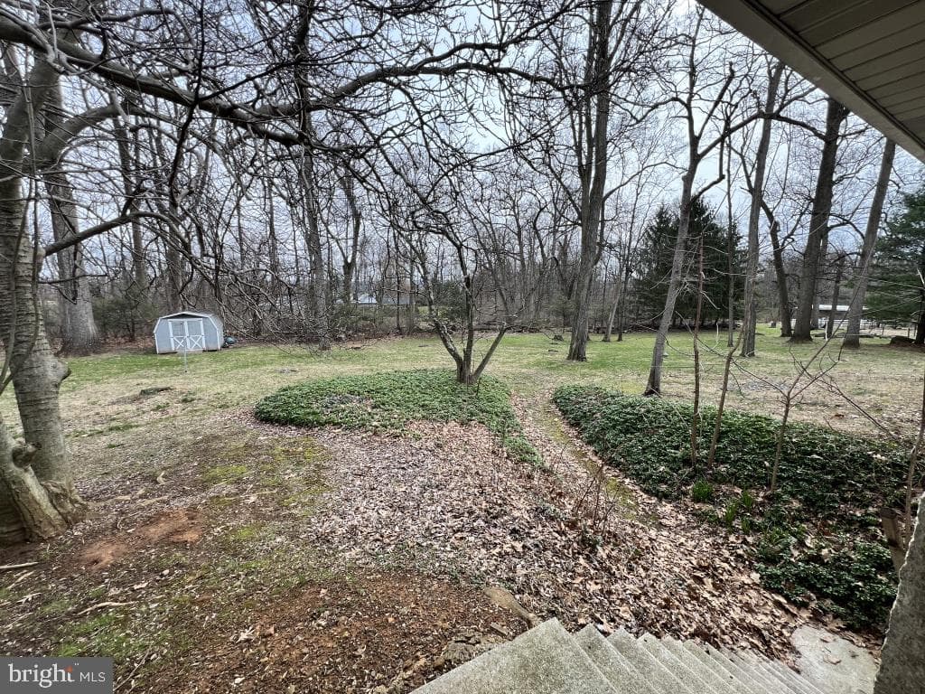 977 Locust Grove Road photo 31