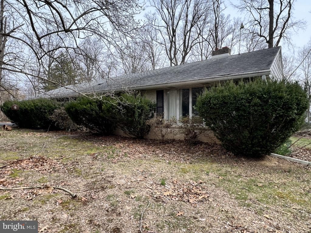 977 Locust Grove Road photo 6