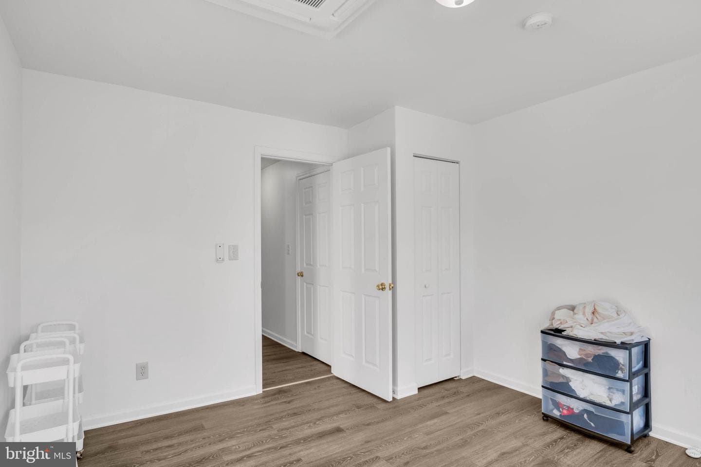 125 E Emaus Street photo 4