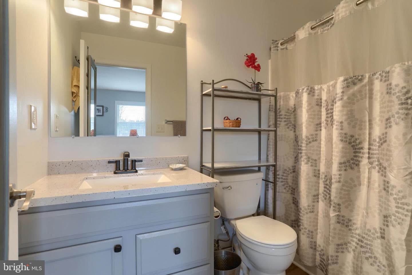 7247 Capital Drive photo 14