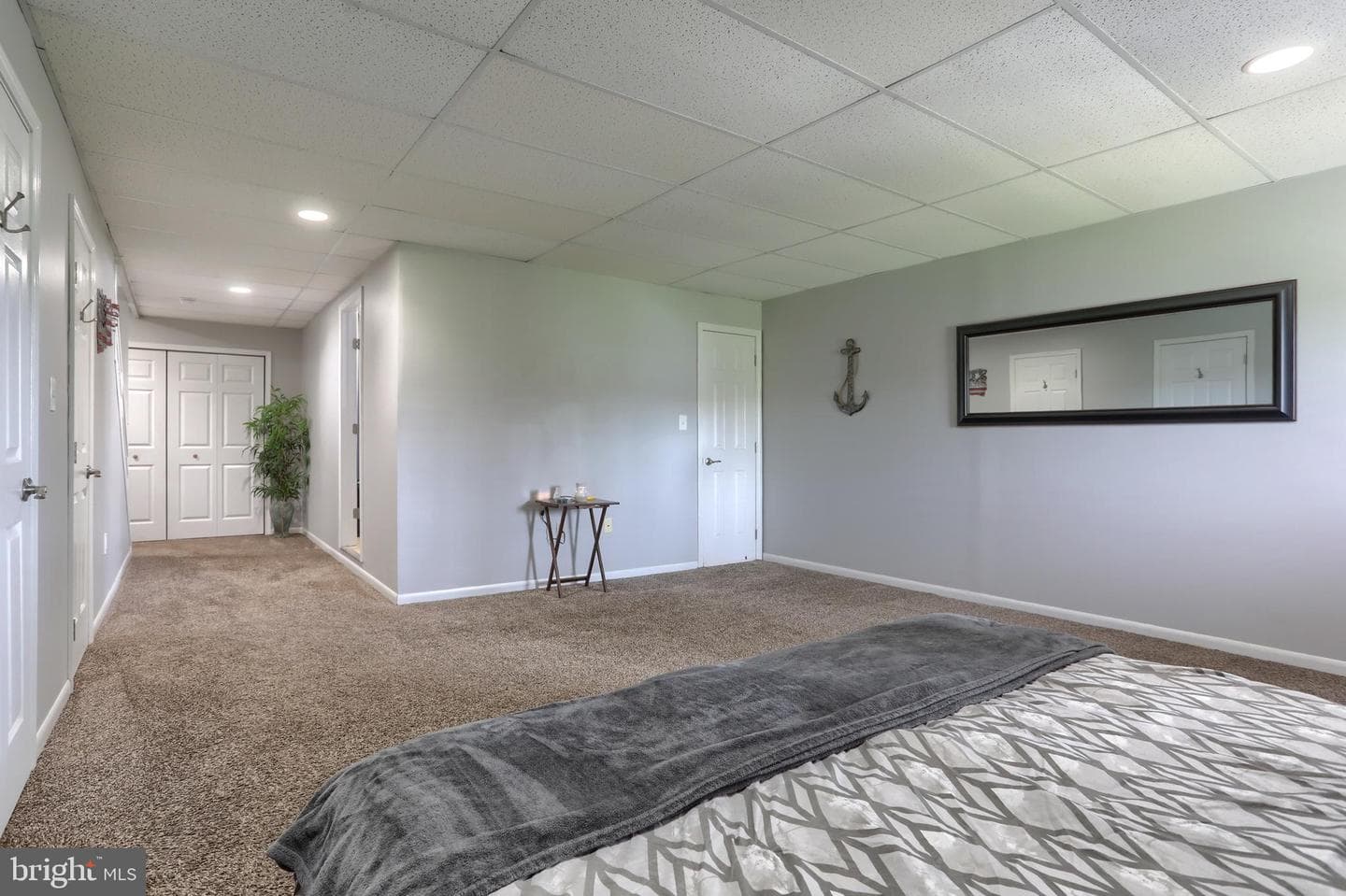7247 Capital Drive photo 21