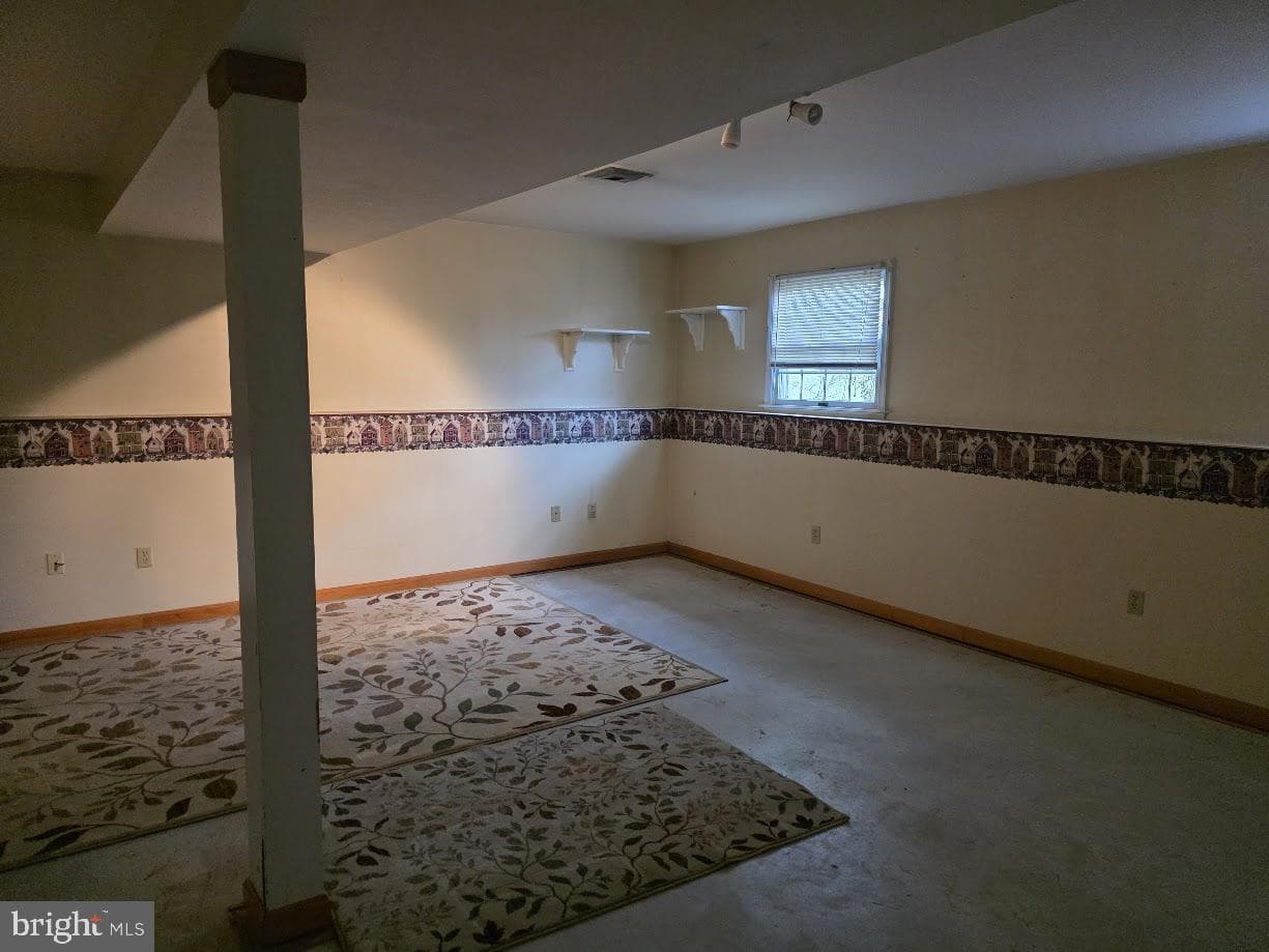 8651 Presidents Drive photo 15