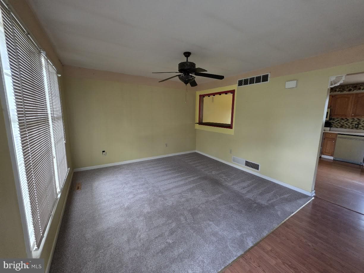 8651 Presidents Drive photo 4