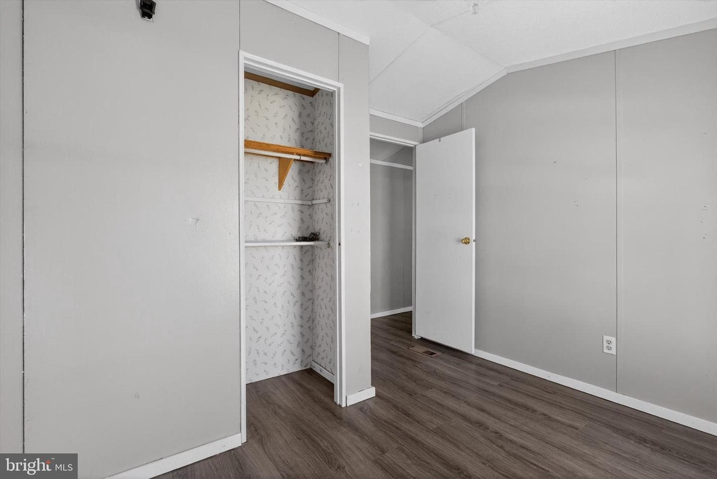 17 Caravan Court photo 11