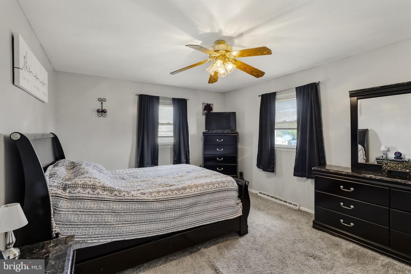 507 Clermont Drive photo 16