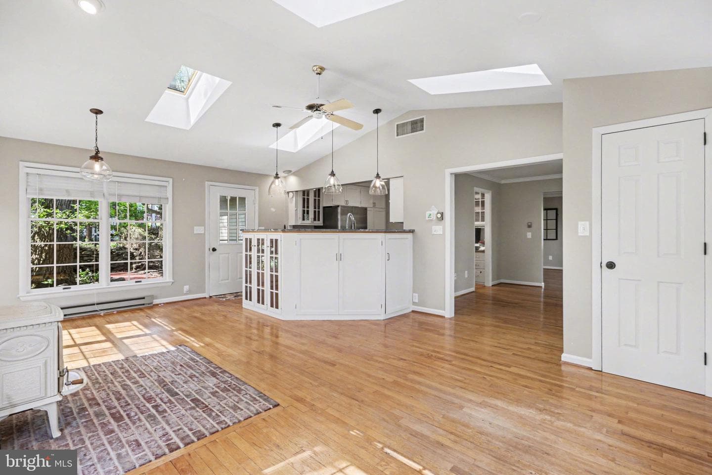 1416 Bradley Avenue photo 11