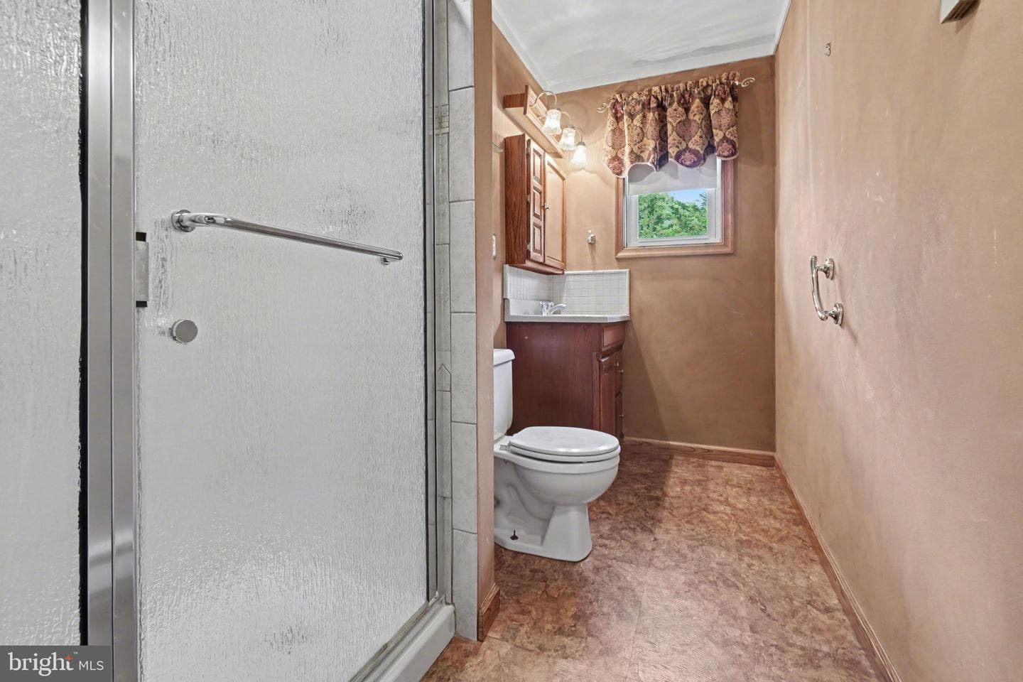 7726 Valleyview Avenue photo 20