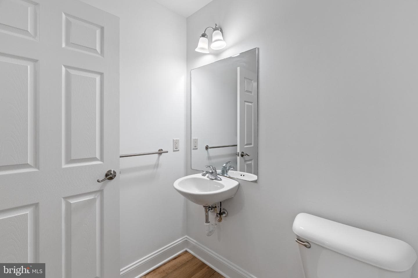 105 High Pointe Drive photo 13